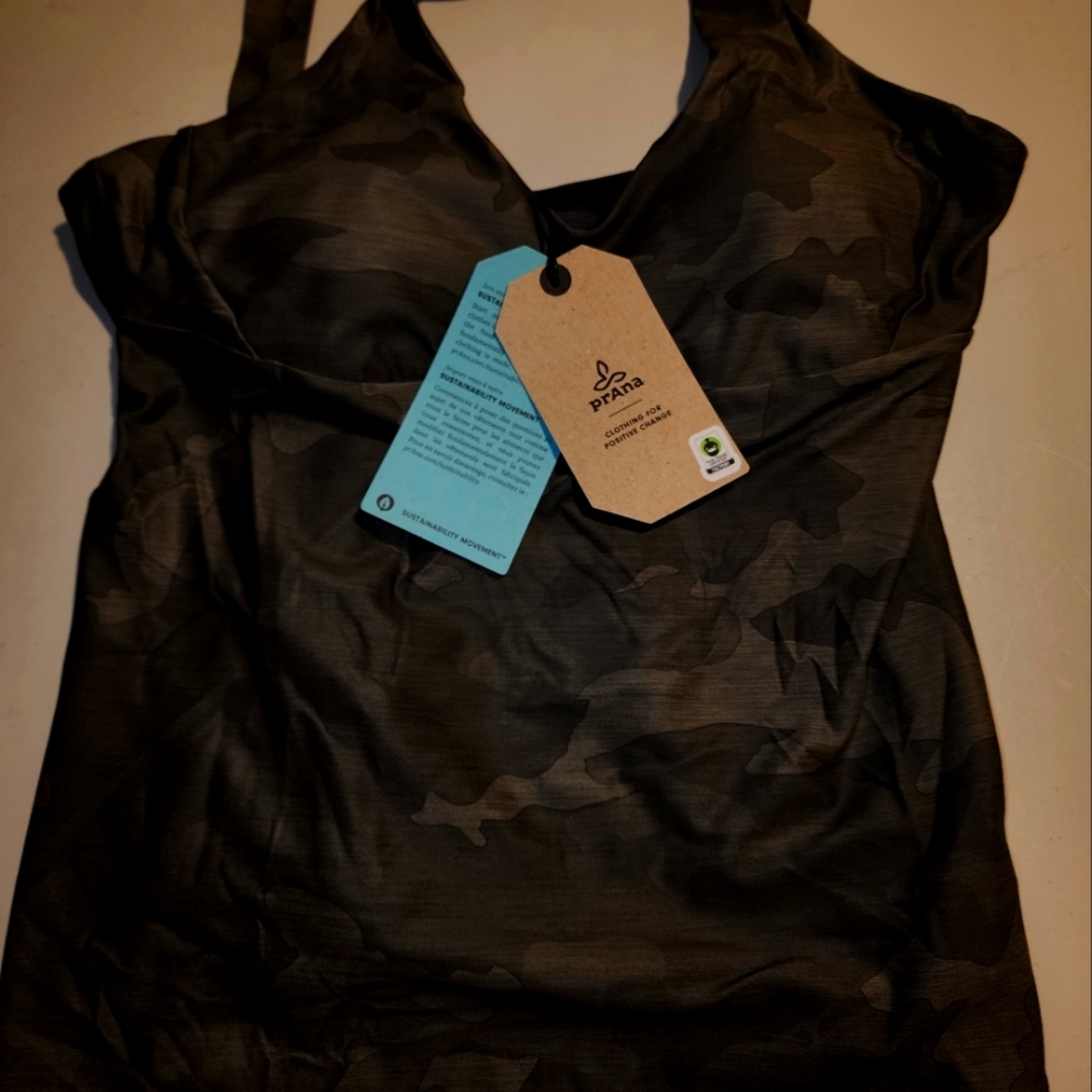Layna bra tank